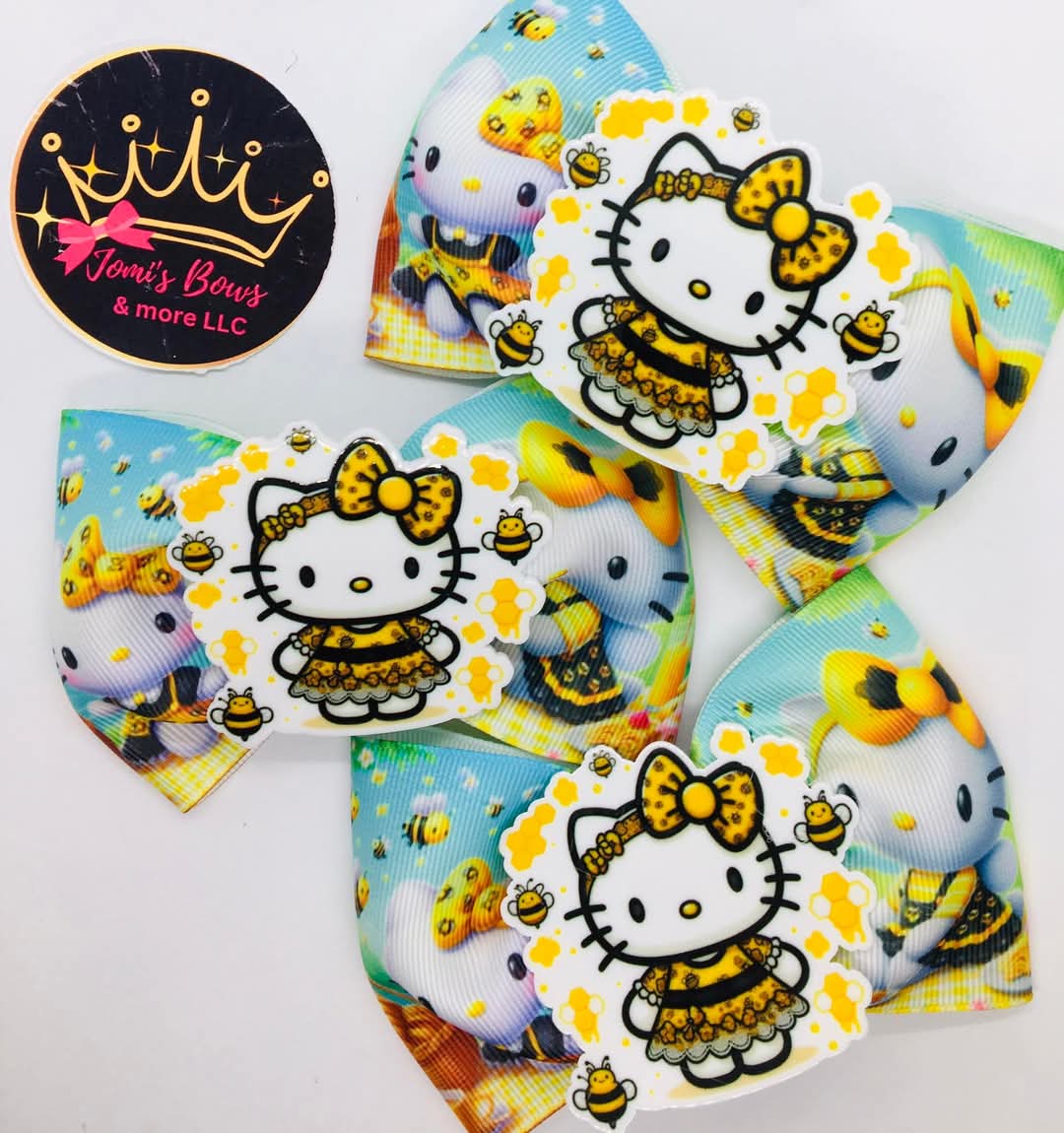 Hello Kitty Bee