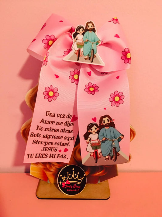 Religioso (Una voz me dijo, no mires atras.Solo sigueme aqui siempre estarè.Jesus tu eres mi paz.)
